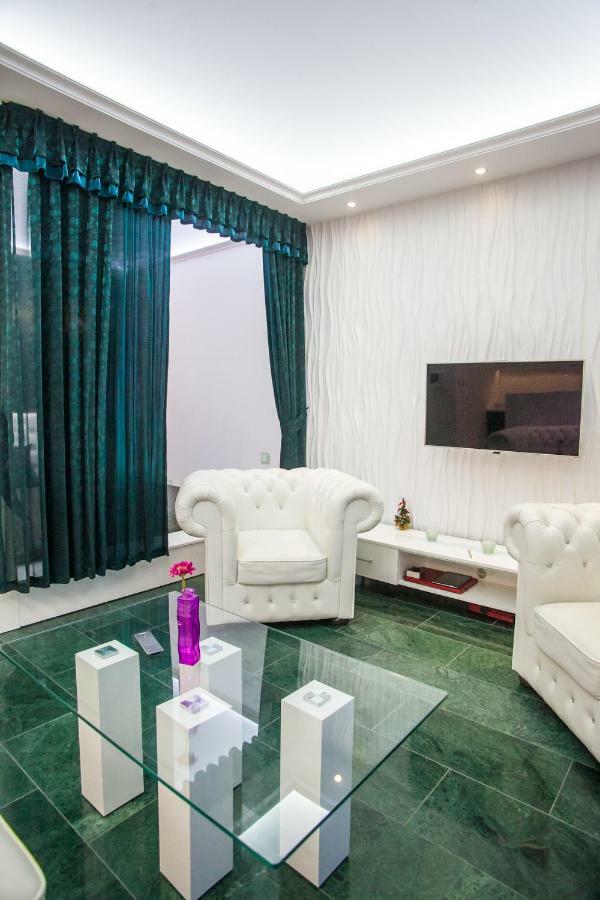 Royal Apartment In City Centre Suwałki Buitenkant foto