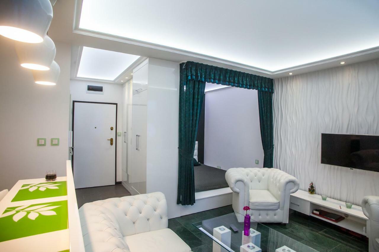 Royal Apartment In City Centre Suwałki Buitenkant foto